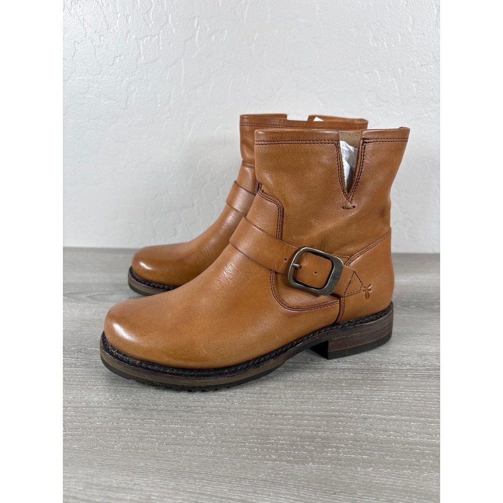 Frye Cara Short Cognac Leather Engineer Buckle Ankle Boots Moto Biker Wmns 6.5 B